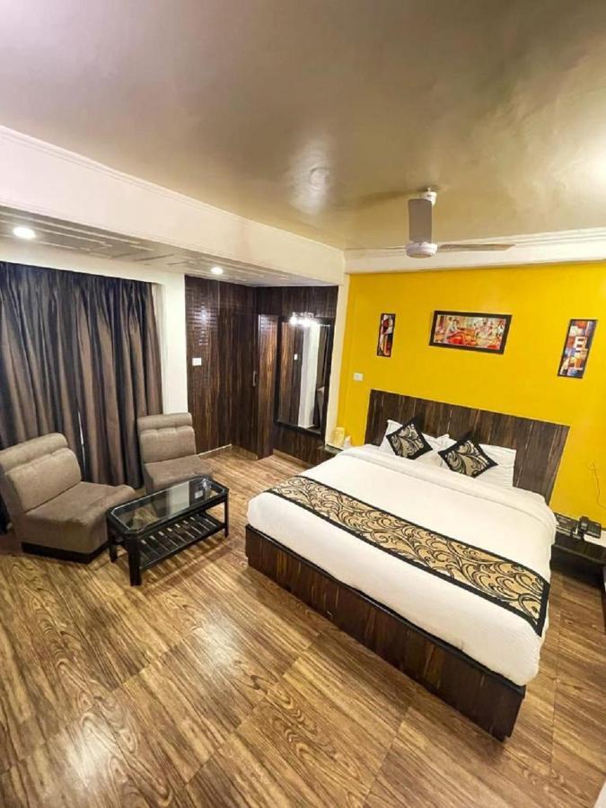 שימלה Hotel Sangeet מראה חיצוני תמונה